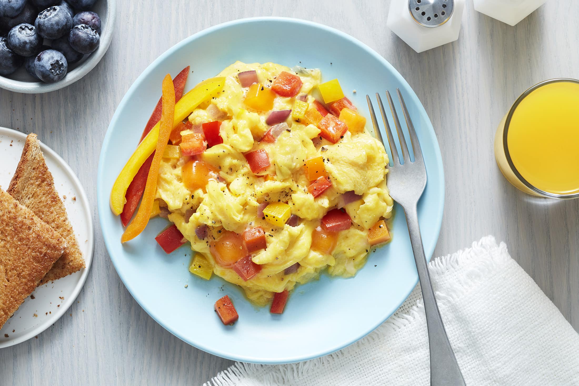 SUNSET® Sweet Bell Pepper Scrambled Eggs