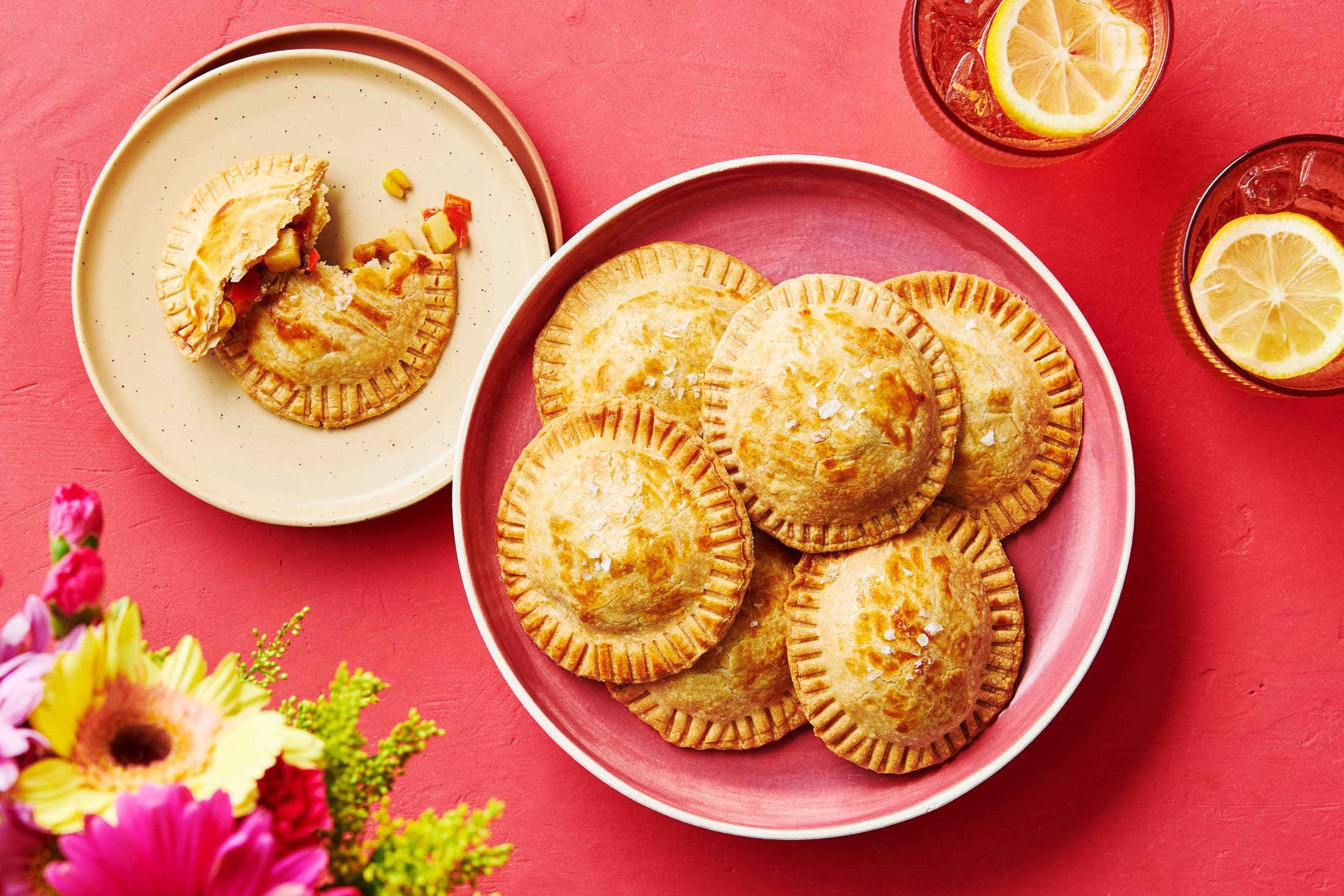 WILD WONDERS® Peppers, Sweet Corn, Leek & Potato Hands Pies